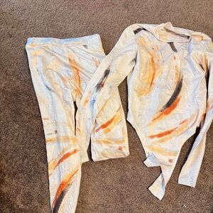 Abstract Print 2-Piece Set – Size M 🔥